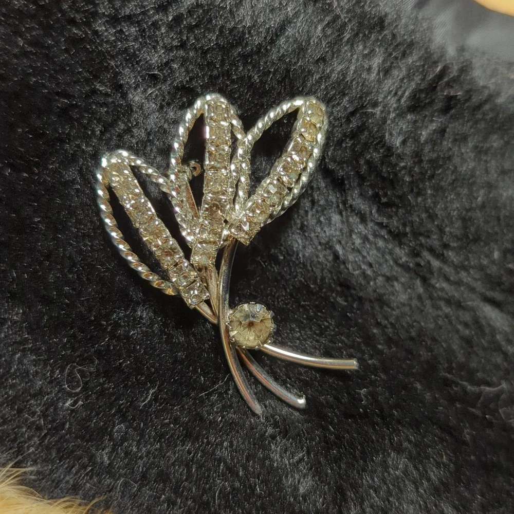 Vintage Brooch Floral Gray Rhinestones Spray Pin 1.25